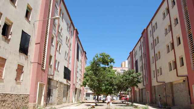 Edificios del barrio de Merinals en el que se ha derrumbado un techo / TWITTER