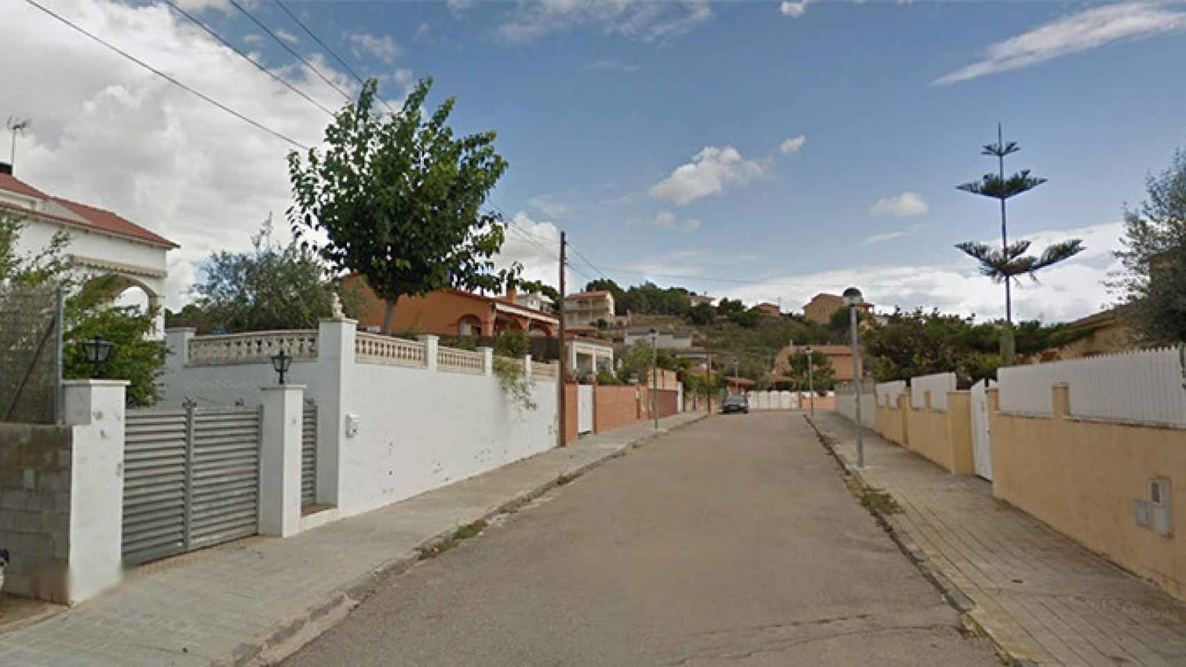 La calle de El Vendrell (Tarragona) donde ha sido hallada muerta una mujer / GOOGLE