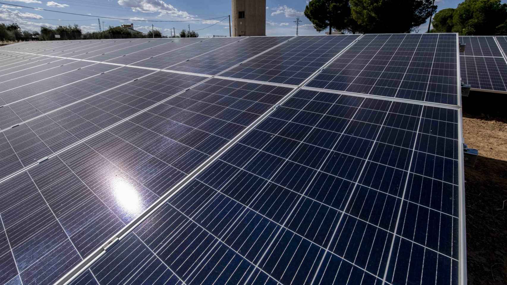 Paneles de energía fotovoltaica, la actividad que ha llevado a Solaria al Ibex 35 / EP