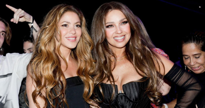 Shakira posa junto a Thalía en la gala de la Mujer Latina / REDES