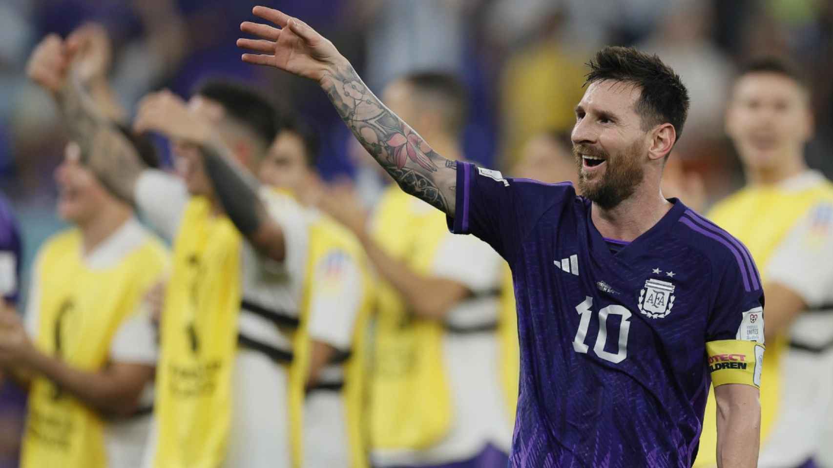 Leo Messi celebra el pase de Argentina a los octavos de final del Mundial / EFE
