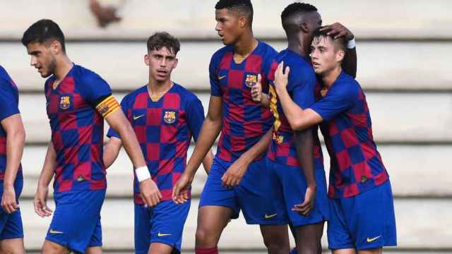 Igor Gomes y Xavier Mbuyamba celebrando un gol del Juvenil A / FC Barcelona