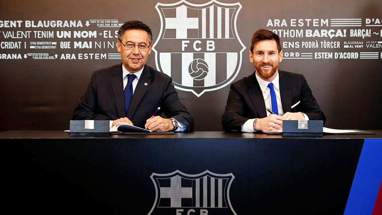 Bartomeu y Leo Messi en la última renovación del argentino / FC Barcelona