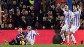 Gerard Piqué reclamando penalti en el Barça - Valladolid de este fin de semana / EFE