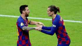 Messi y Griezmann celebran un gol del Barça / EFE