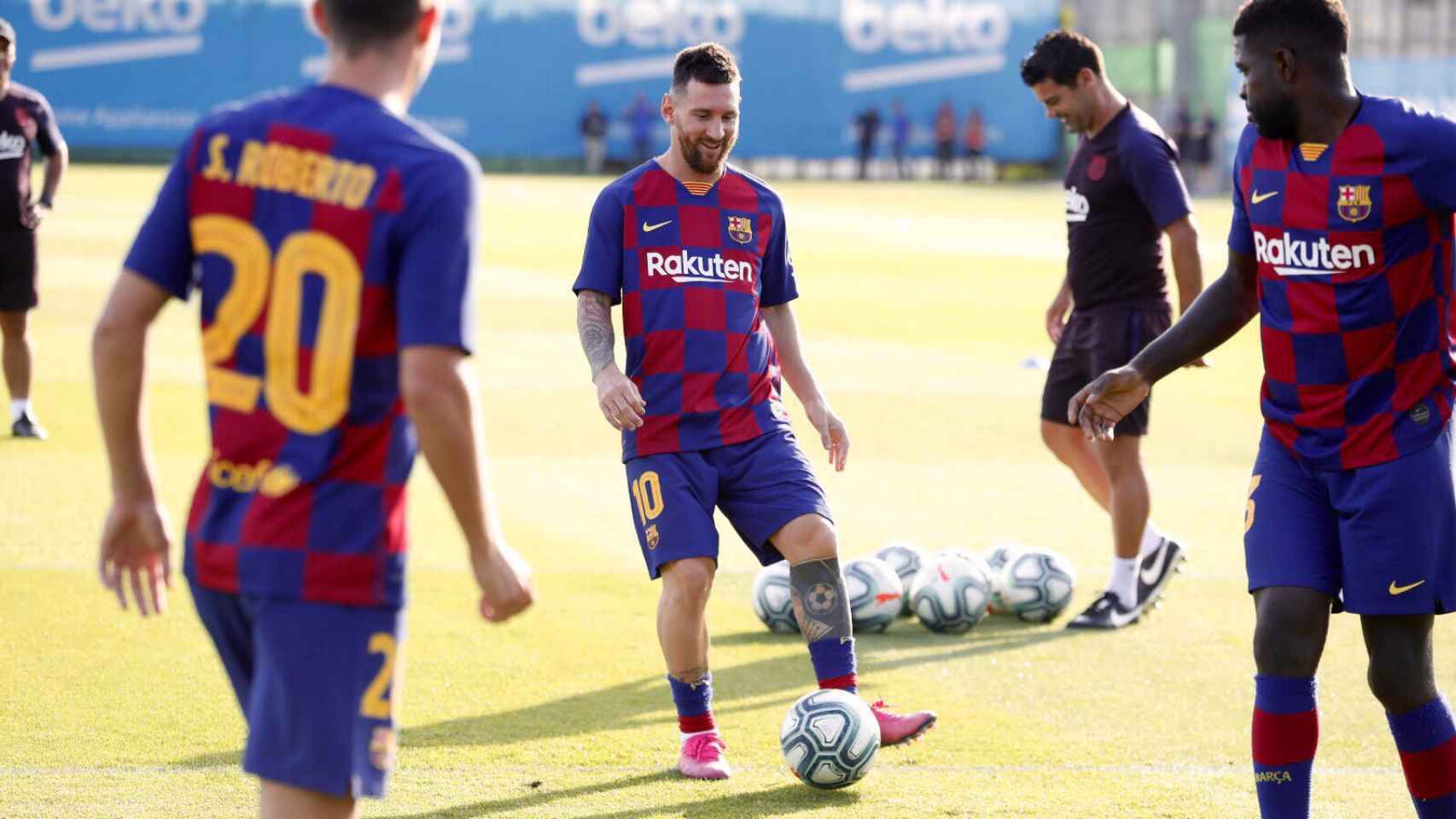 Leo Messi en un entrenamiento con el Barça / EFE