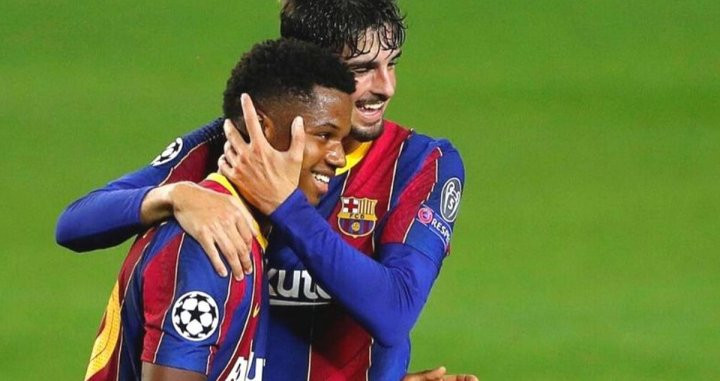 Ansu Fati y Trincao celebran un gol del Barça / EFE
