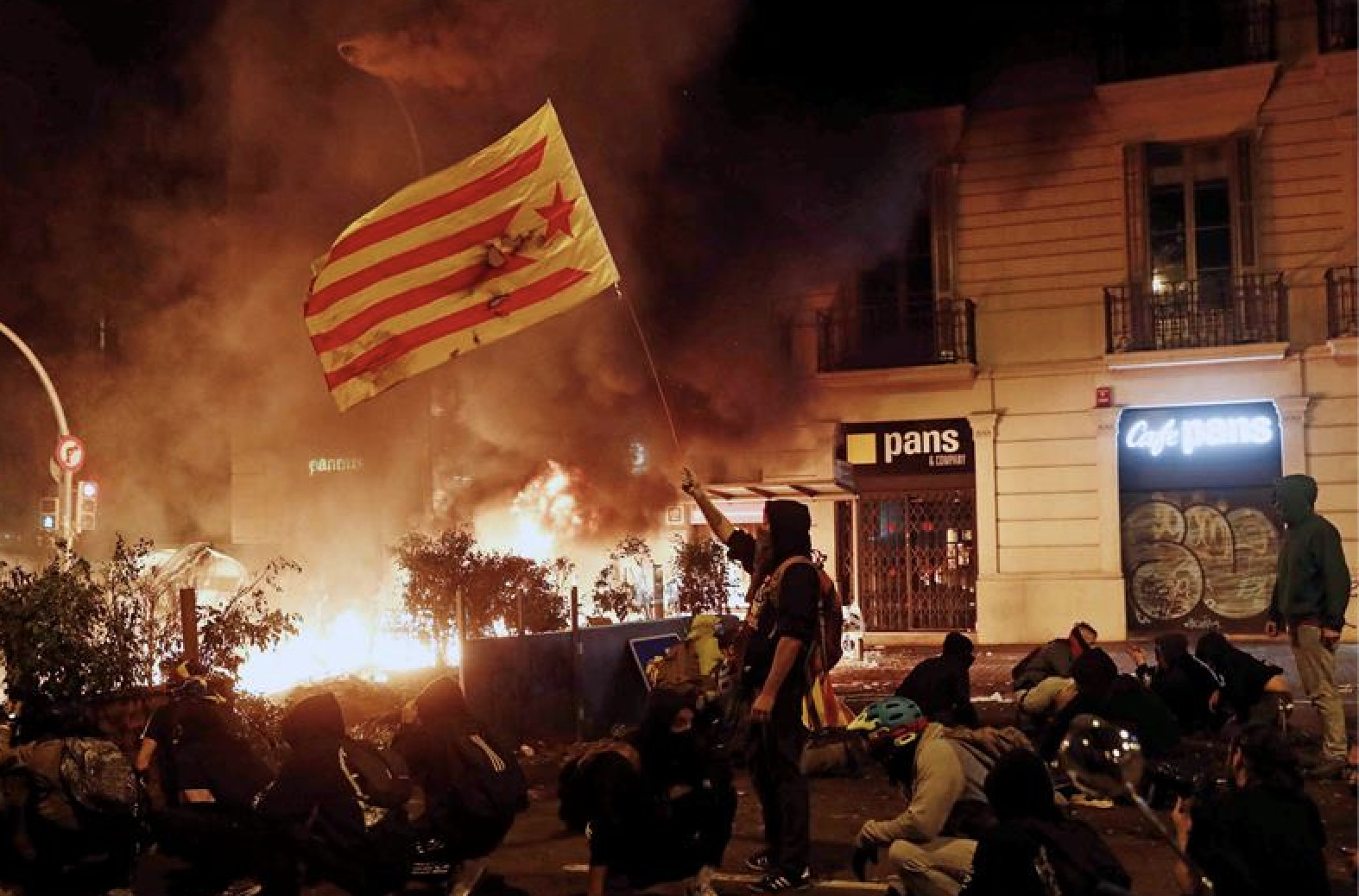 Radicales siembran el caos en Cataluña / EFE