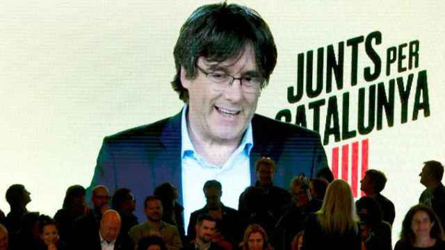 Carles Puigdemont, en una imagen desde Waterloo, en un acto de Junts per Catalunya