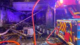 Siete muertos tras una explosión en un comercio de Sant Llorenç de la Salanca (Rosselló) / SAPEURS-POMPIERS