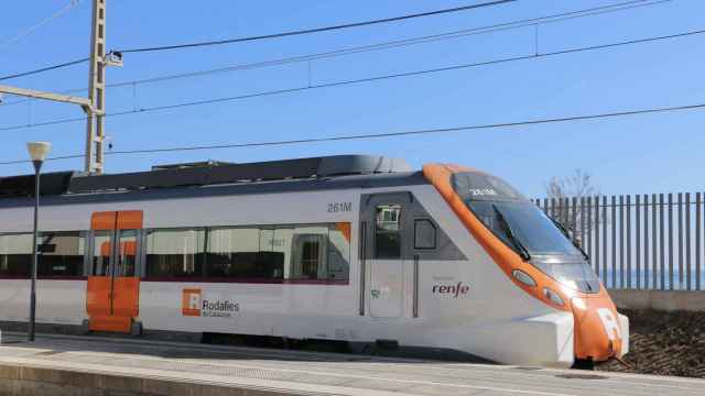 Retrasos en Rodalies tras la caída de un árbol en la vía