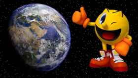 Un montaje del planeta Tierra y Pac-Man / PIXABAY & BANDAI NAMCO