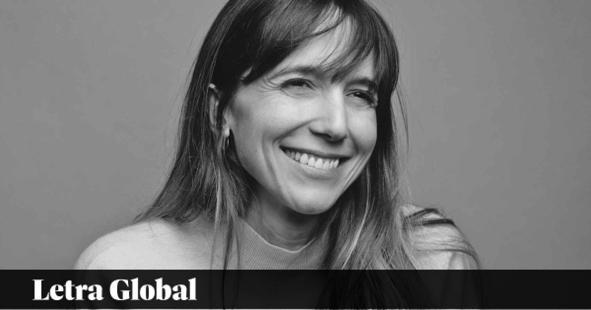 Laura Ferrero, escritora: Hablar de la Luna es la manera más directa para  explicar a tu familia - El Periódico
