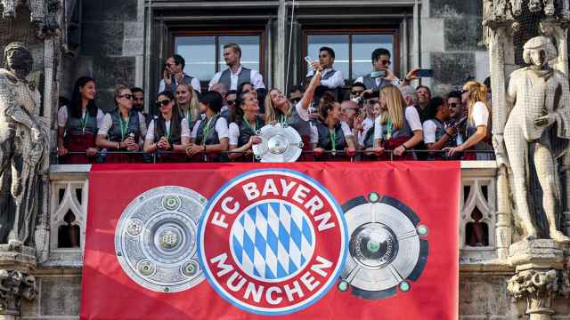 Los jugadores del Bayern festejan el título de la Bundesliga / EFE