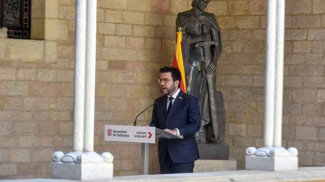 El presidente de la Generalitat, Pere Aragonès, dando un discurso