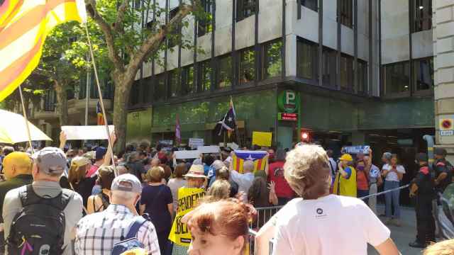 Protesta ultranacionalista en Barcelona contra la conferencia del magistrado Manuel Marchena en el Icab