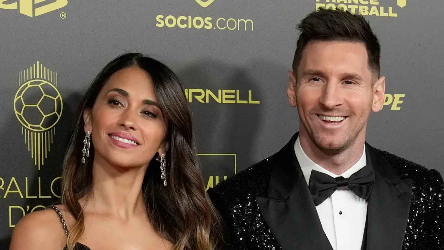 Leo Messi, junto a Antonella Roccuzzo, en la gala del Balón de Oro / REDES