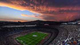 Panorámica del Camp Nou al atardecer
