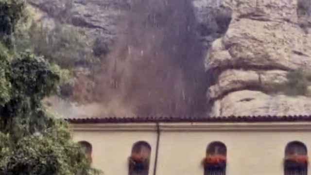 Desprendimiento de tierra sobre el hotel de Montserrat