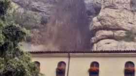 Desprendimiento de tierra sobre el hotel de Montserrat