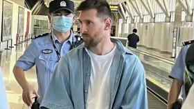 Leo Messi, retenido en el Aeropuerto de Beijing por problemas con el pasaporte / REDES