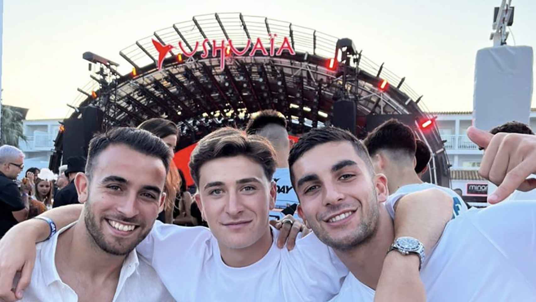 Pablo Torre, de fiesta en Ibiza junto a Ferran Torres y Éric García / REDES