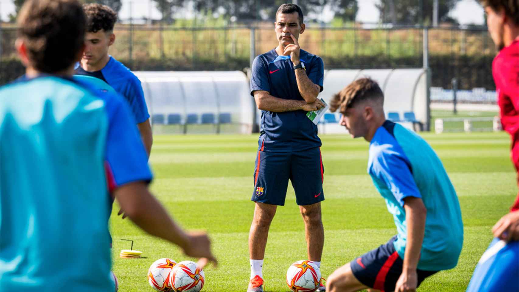 Rafa Márquez, durante un entrenamiento del filial del FC Barcelona / REDES