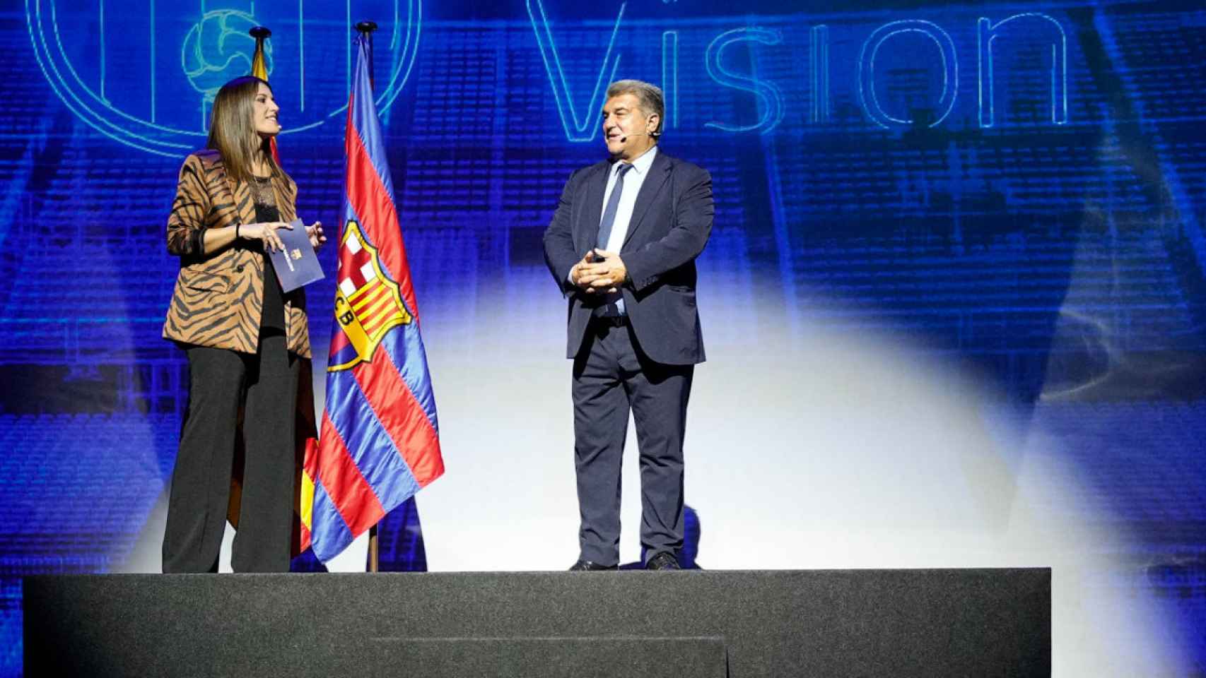 Laporta inaugura Barça Vision en el nuevo museo temporal