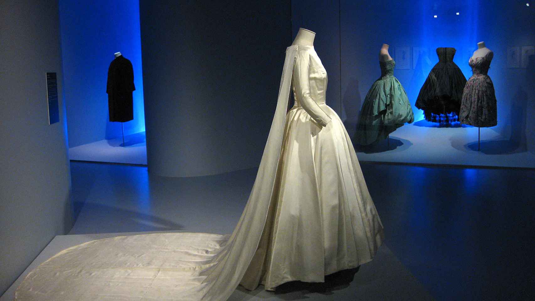 Imagen de la exposición Balenciaga y la alta costura en Barcelona en el Museo Balenciaga