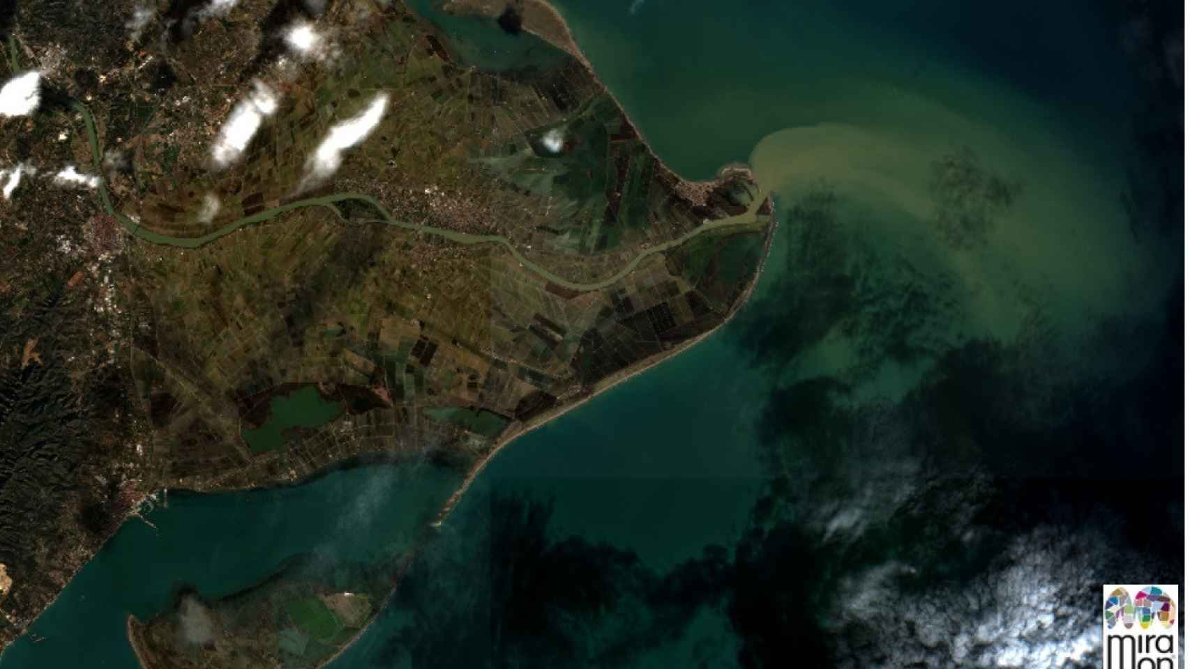 Imagen aérea del Delta del Ebro, después del paso del temporal Gloria