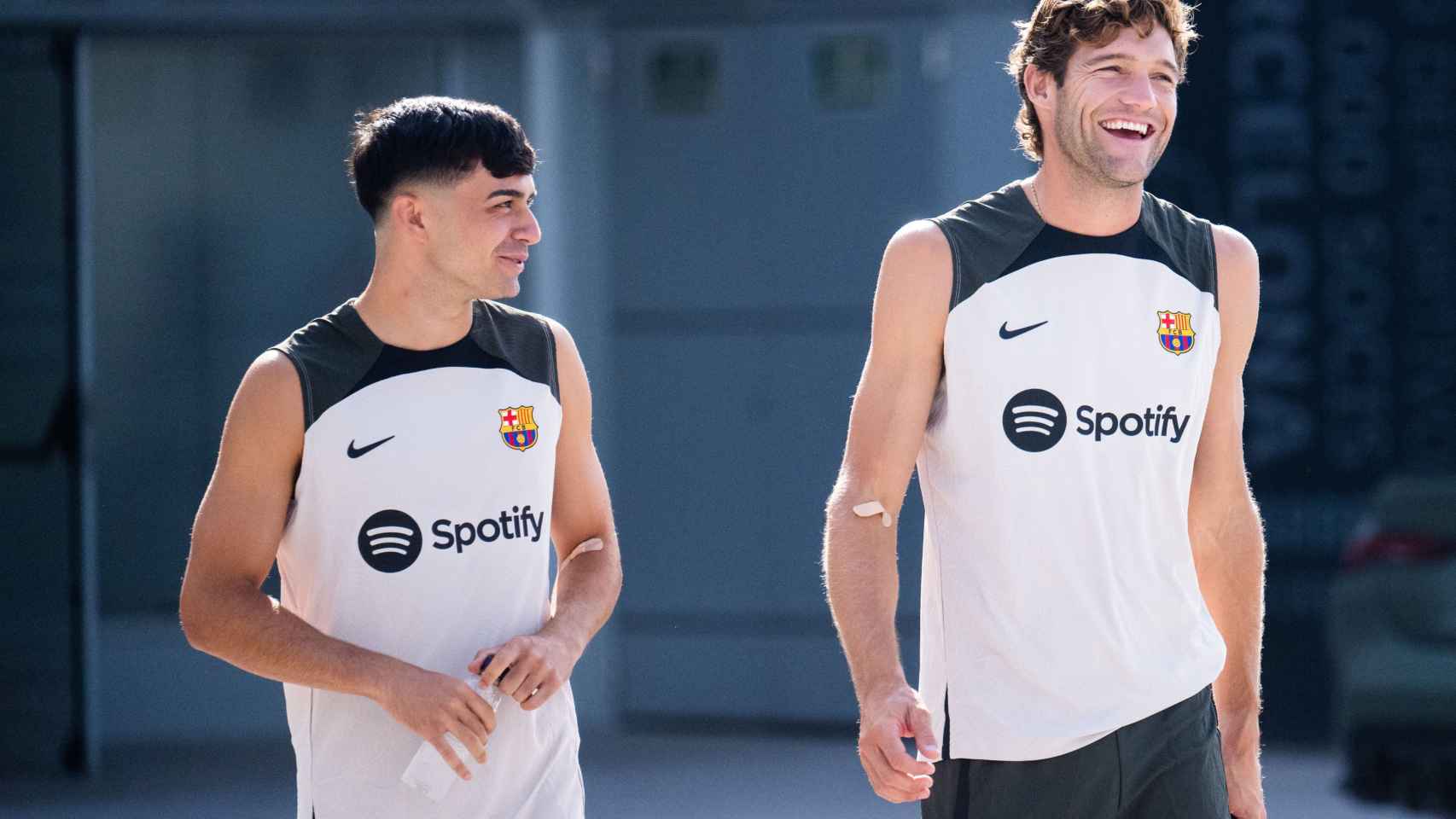 Pedri González y Marcos Alonso, sonrientes antes de acudir al entrenamiento / REDES