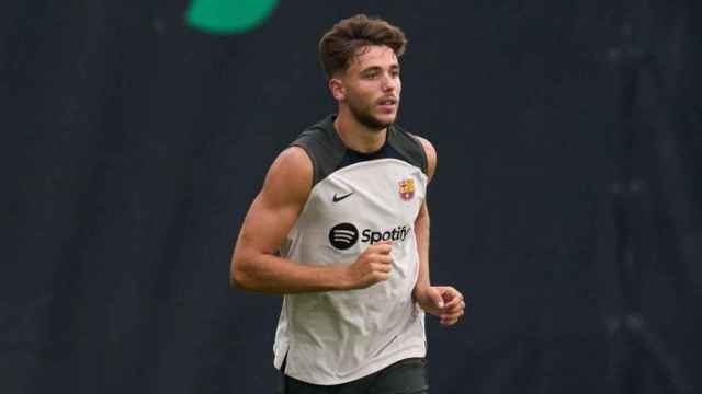 Nico González, durante un entrenamiento de la pretemporada del Barça 2023-24