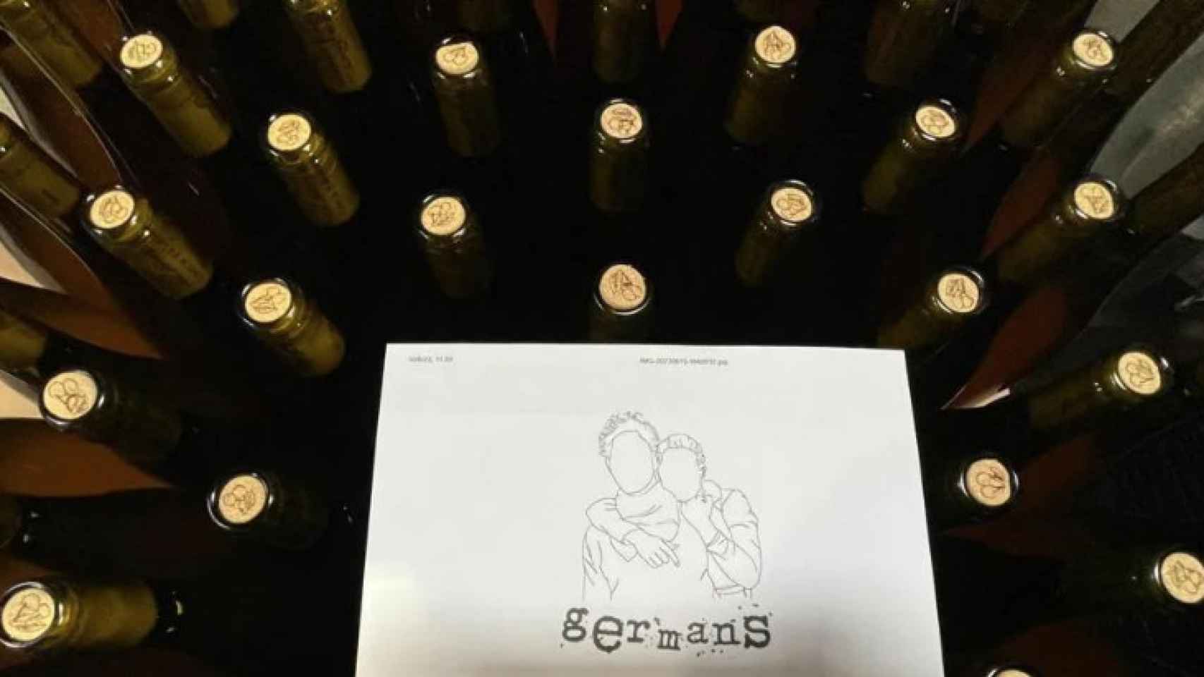 'Germans', un vino solidario en homenaje a dos mujeres fallecidas de cáncer