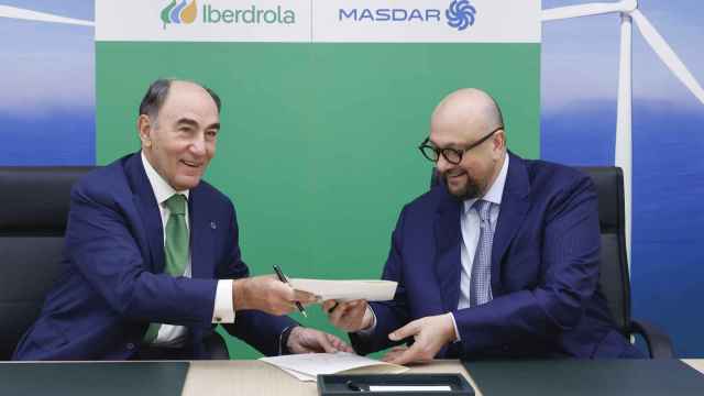 El presidente de Iberdrola, Ignacio Galán (izq.), y el consejero delegado de Masdar, Mohamed Jameel Al Jamahi / IBERDROLA