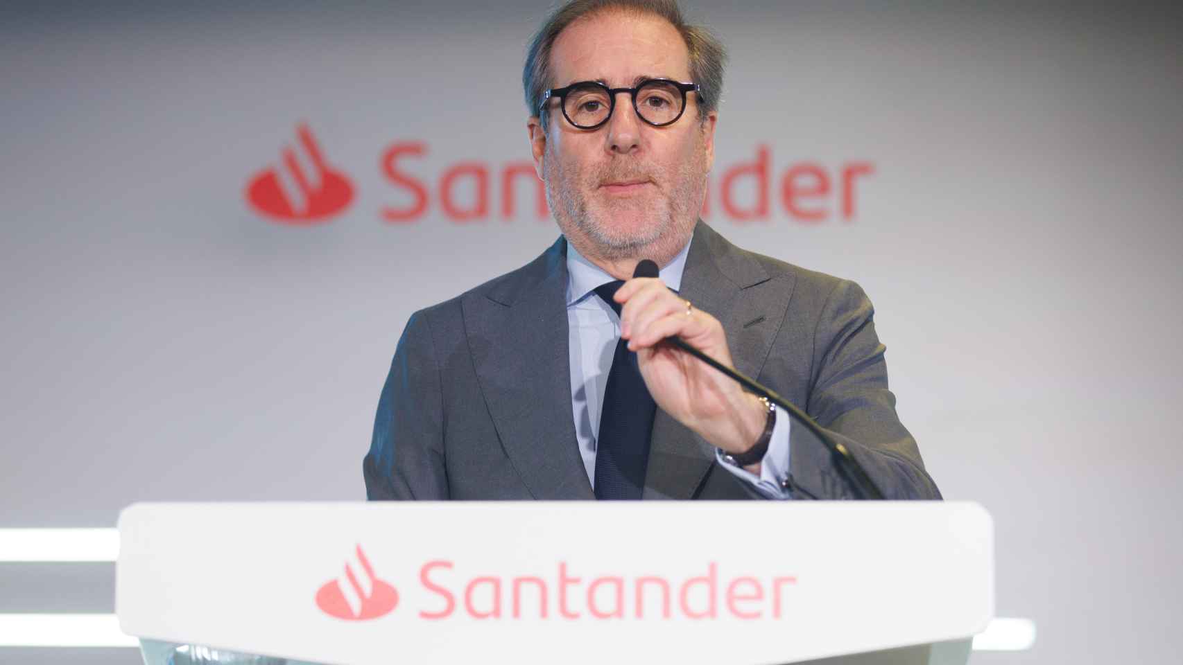 El consejero delegado de Santander, Héctor Grisi, durante la presentación de resultados del banco / EP