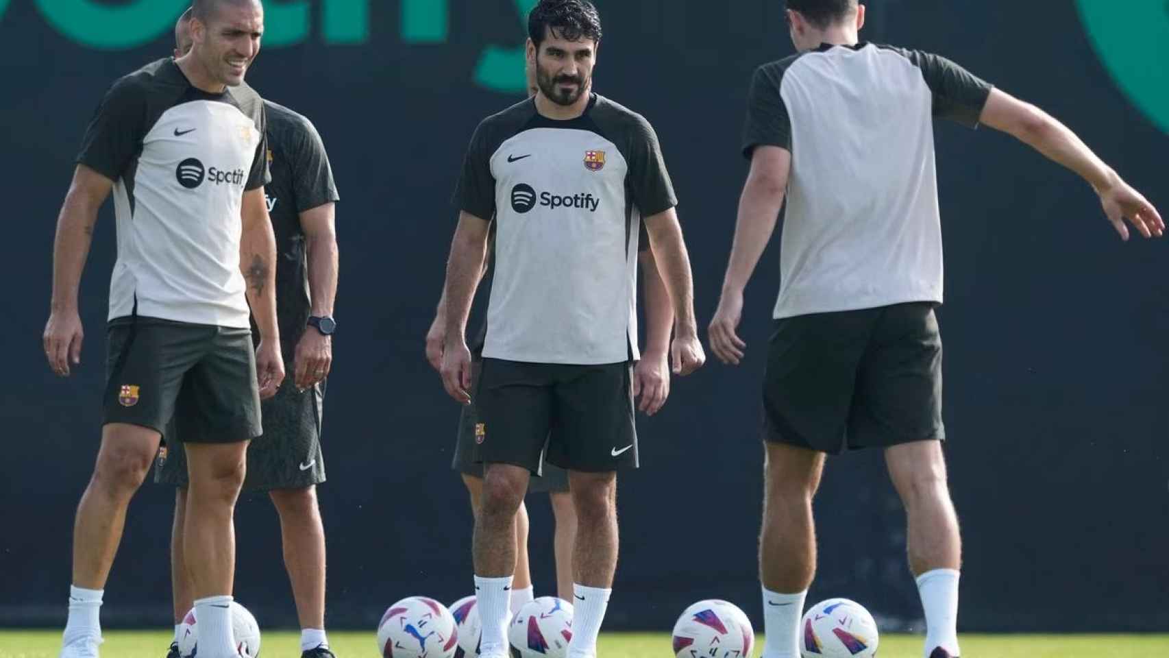Oriol y Gundogan en el entrenamiento del Barça