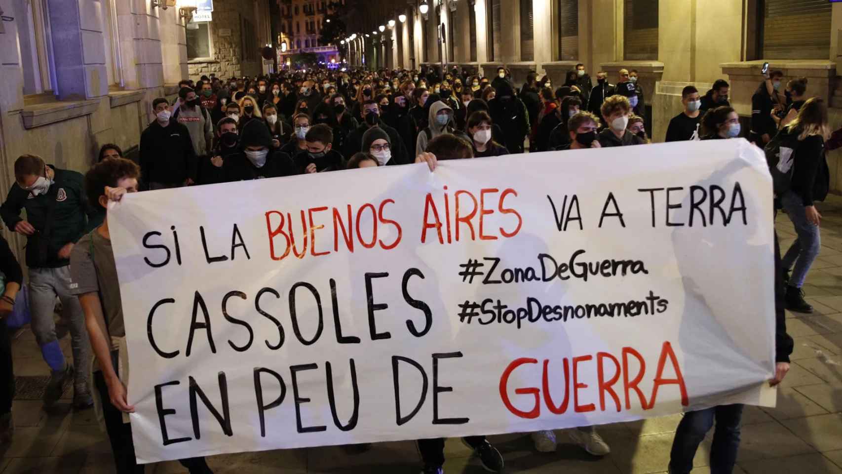 Una manifestación contra el hotel en la Casa Buenos Aires de Barcelona