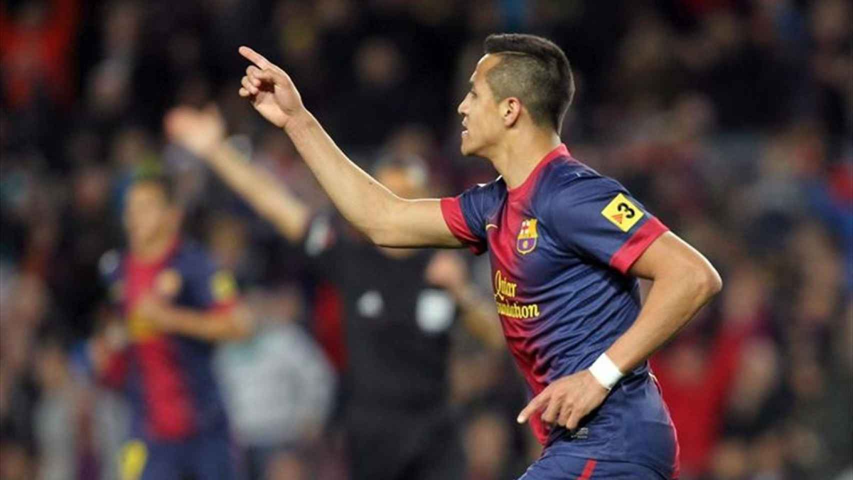 Alexis Sánchez celebra un gol con el Barça
