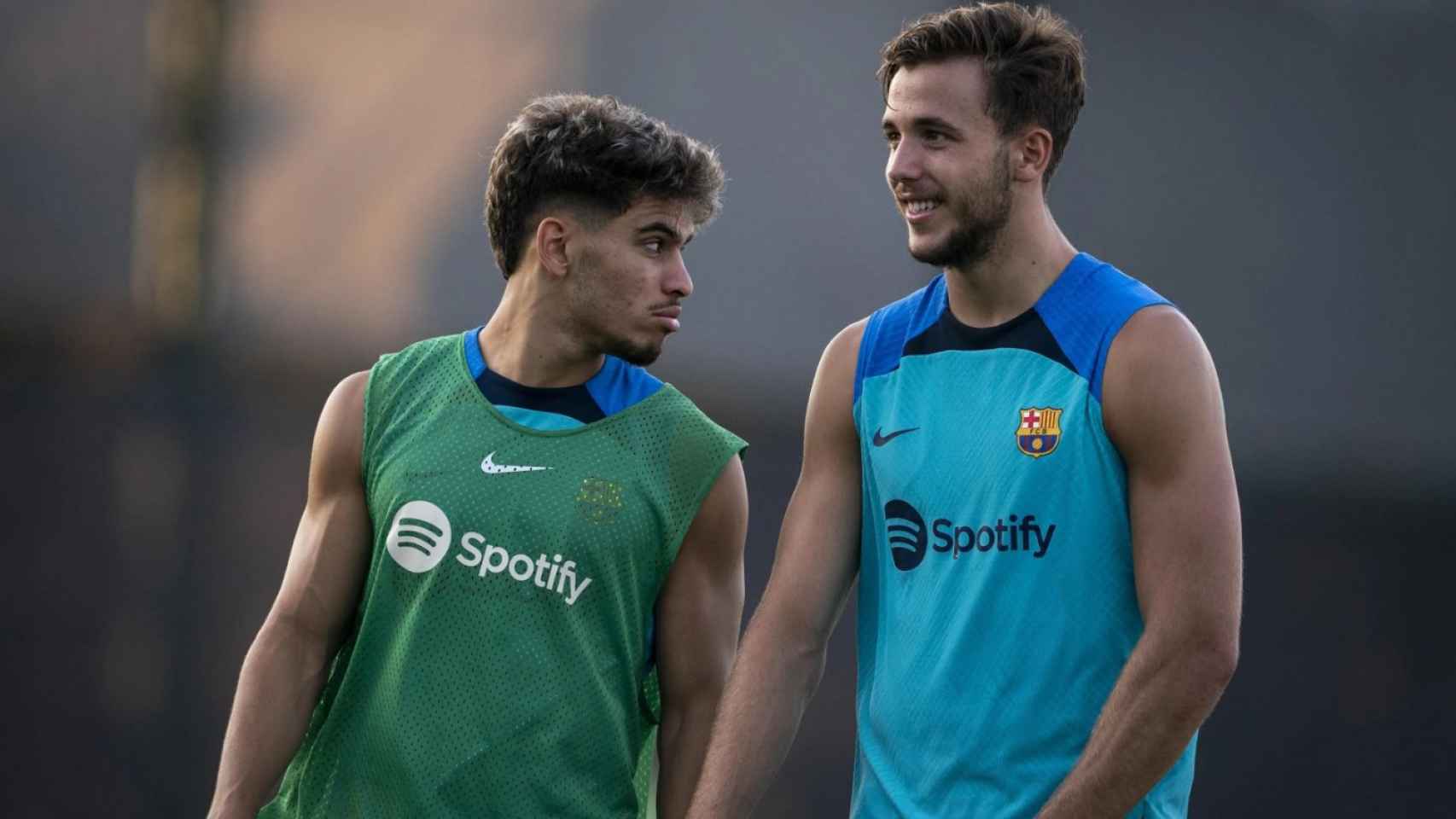 Nico y Abde en un entrenamiento con el Barça