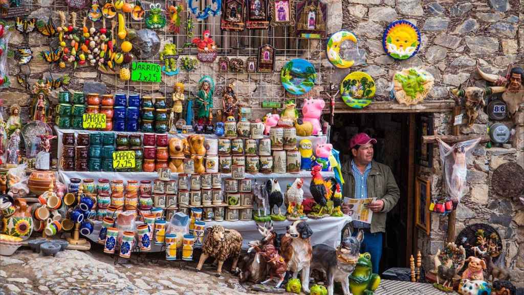 Tienda de cerámica tradicional mexicana