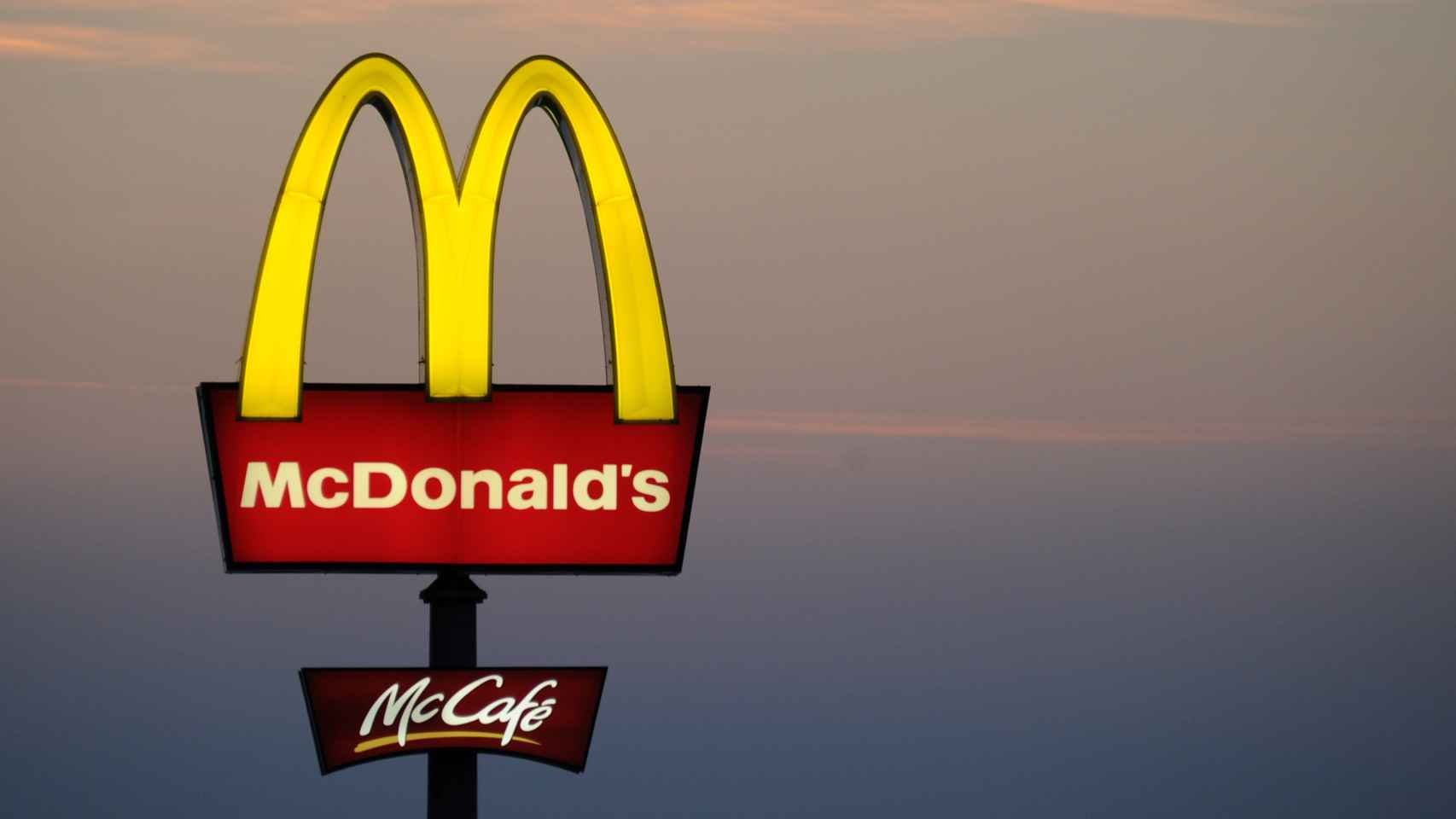 Un letrero de McDonald’s