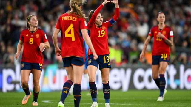 Olga Carmona celebra su gol a Inglaterra
