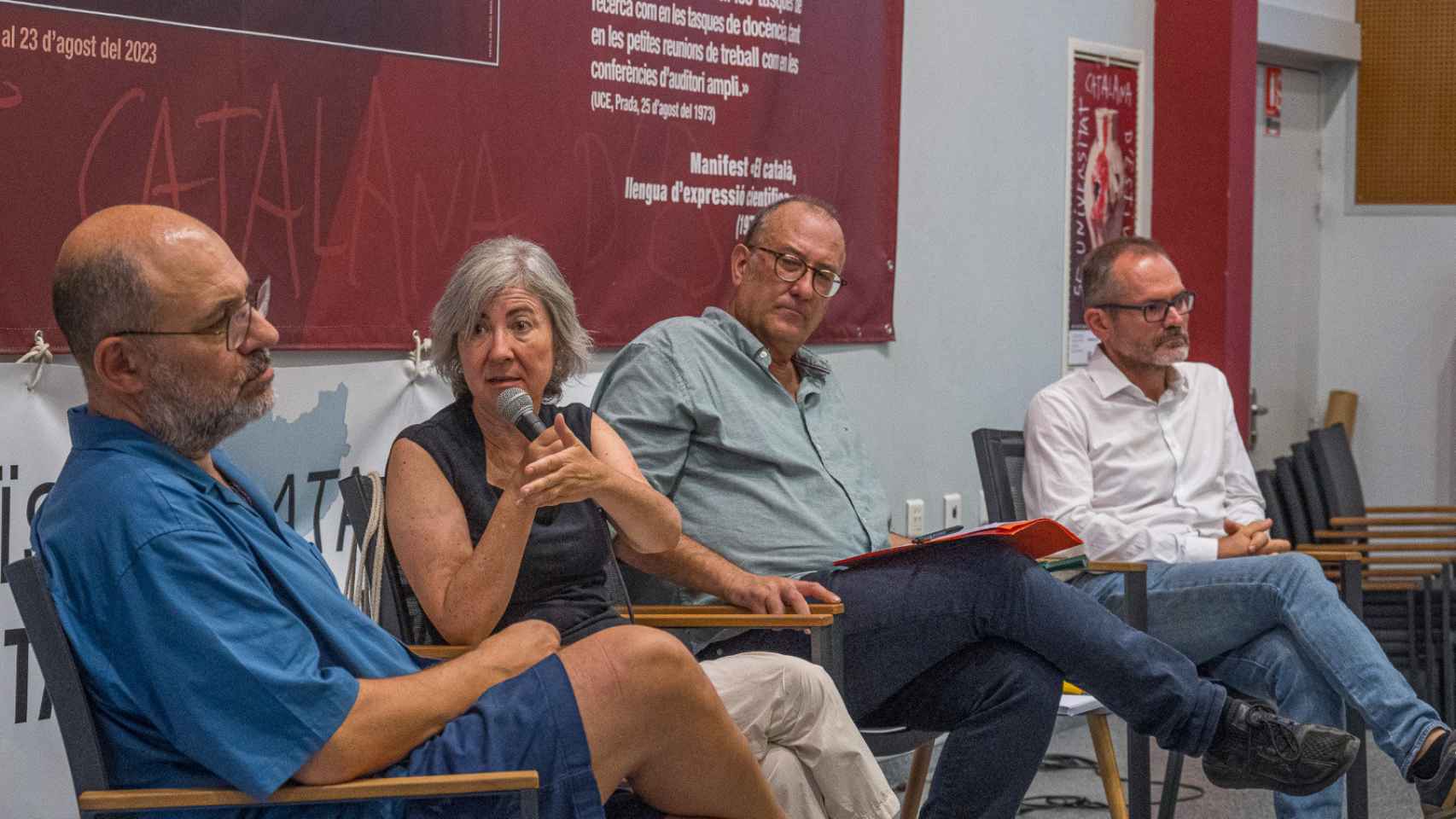 Josep Maria Ganyet, Dolors Feliu, Xavier Antich y Josep Costa (de izquierda a derecha), en la Universitat Catalana d'Estiu