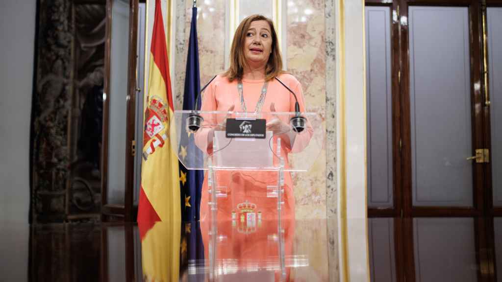 La presidenta del Congreso, Francina Armengol, ofrece una rueda de prensa tras conocer la decisión del Rey, en el Congreso de los Diputados, a 22 de agosto de 2023, en Madrid