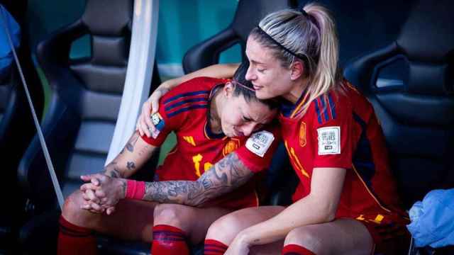 Jenni Hermoso y Alexia Putellas lloran juntas durante el Mundial