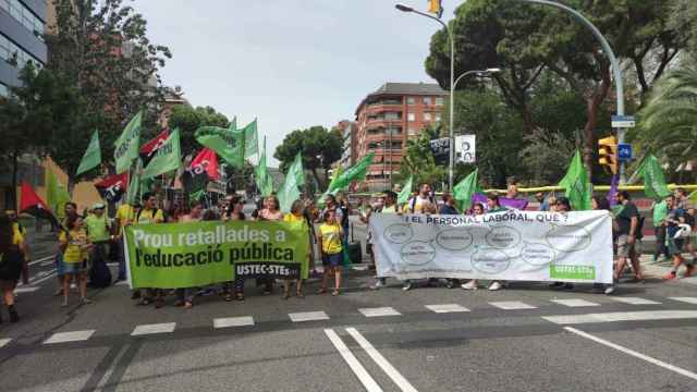 Manifestantes cortan la Vía Augusta de Barcelona