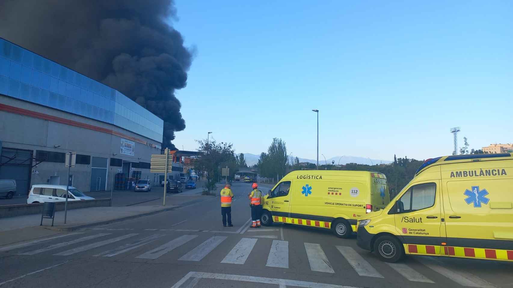 El incendio en una nave industrial de Granollers (Barcelona)