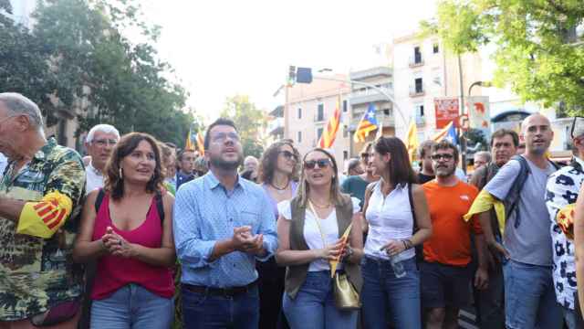 Pere Aragonès y otros dirigentes de ERC, en la manifestación de la Diada