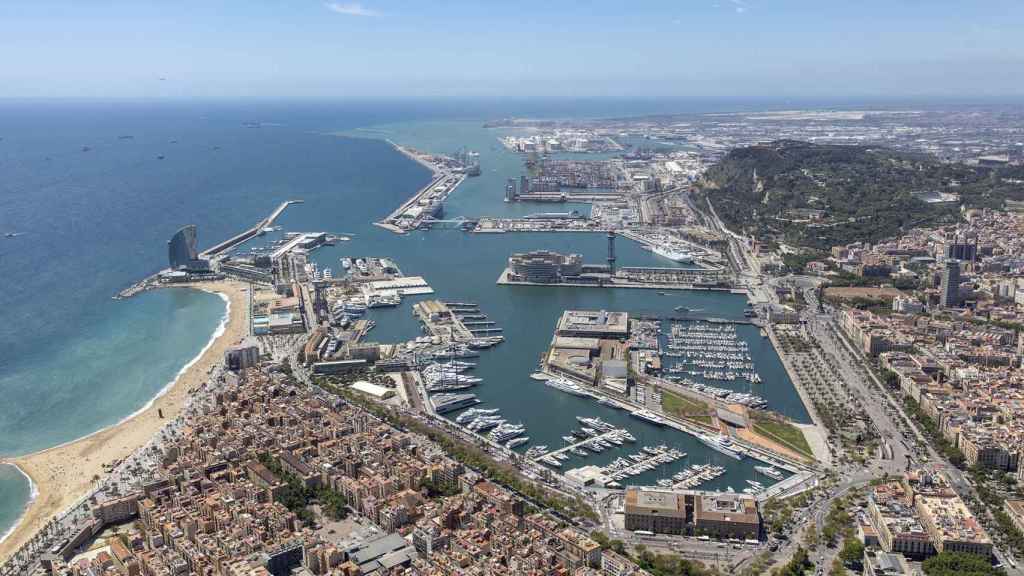 Imagen aérea del Puerto de Barcelona, punto de atracción para la inversión extranjera / EP