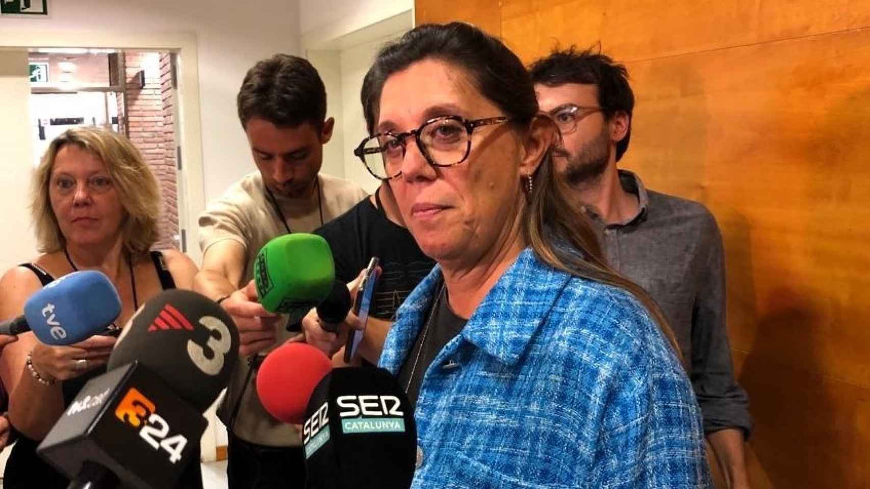 La secretaria general de Educación de la Generalitat, Patrícia Gomà, en declaraciones a los periodistas este lunes en la Conselleria de Educación